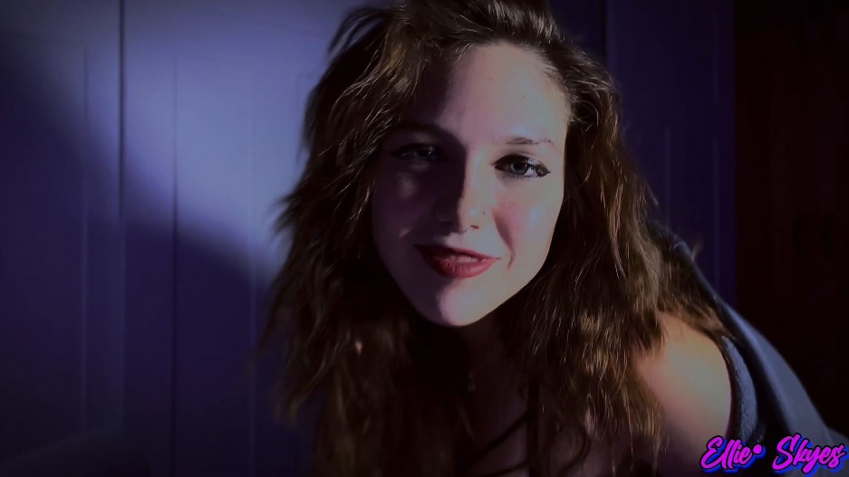 Ellie Skyes – Mommy in Your Wet Dreams